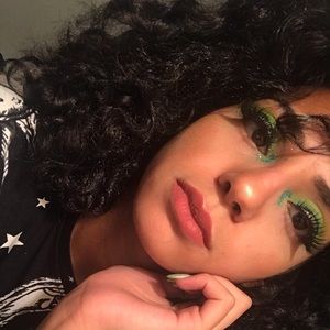 Meet your Posher, Eli